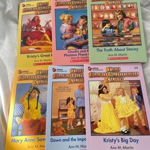The Babysitters Club books 1-6. Stored in a nice tin.